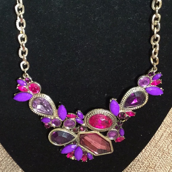 Jewelry - Gold Tone Colorful Necklace. N W T